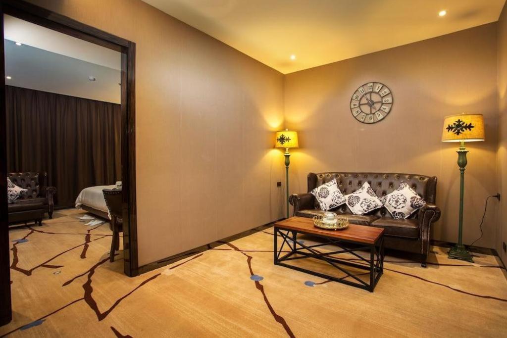 Lotus Blu Hotel Legazpi Kültér fotó