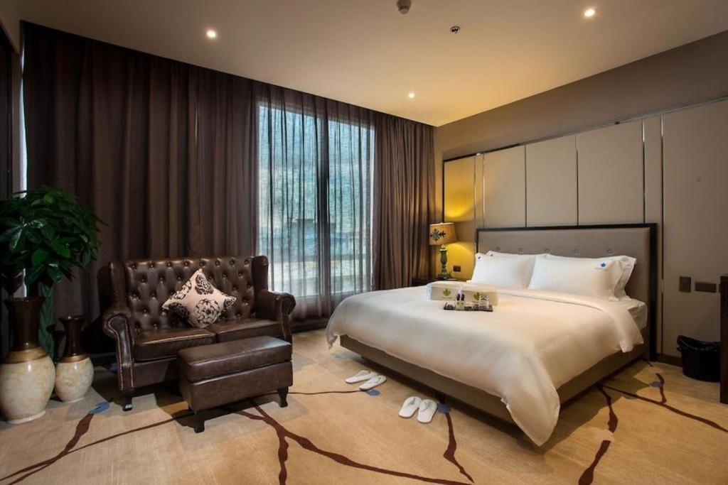 Lotus Blu Hotel Legazpi Kültér fotó