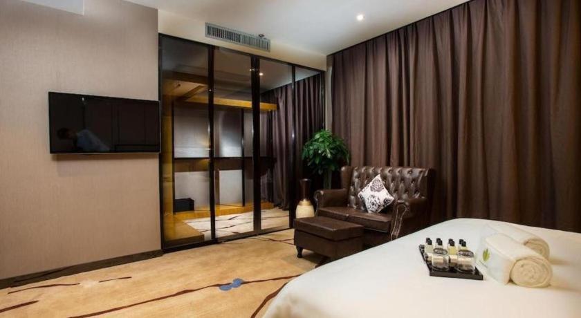 Lotus Blu Hotel Legazpi Kültér fotó