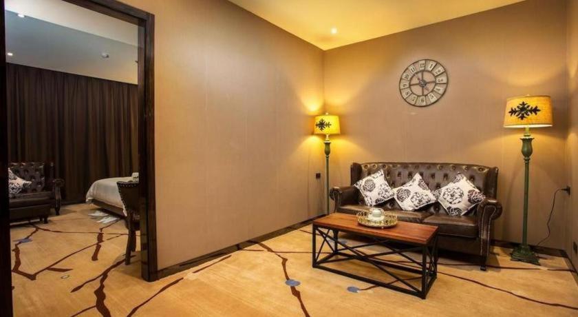 Lotus Blu Hotel Legazpi Kültér fotó