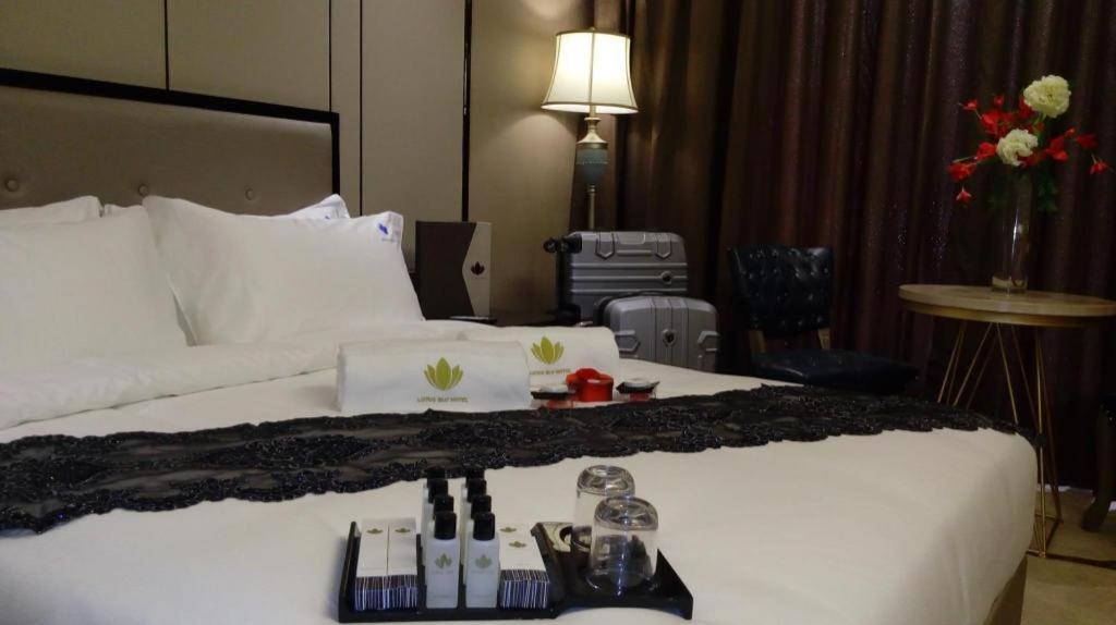 Lotus Blu Hotel Legazpi Kültér fotó
