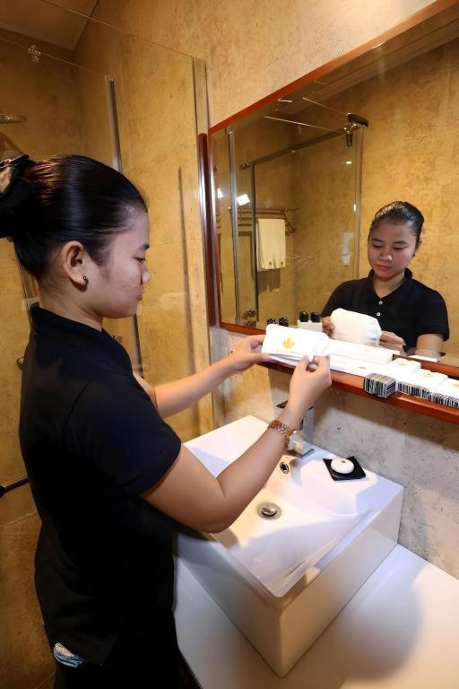 Lotus Blu Hotel Legazpi Kültér fotó